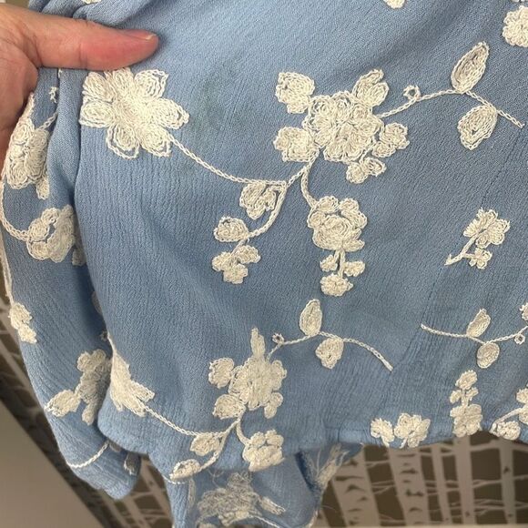 Altar'd State Floral Embroidered Gauze Cut Out Back Dress L - Picture 7 of 14